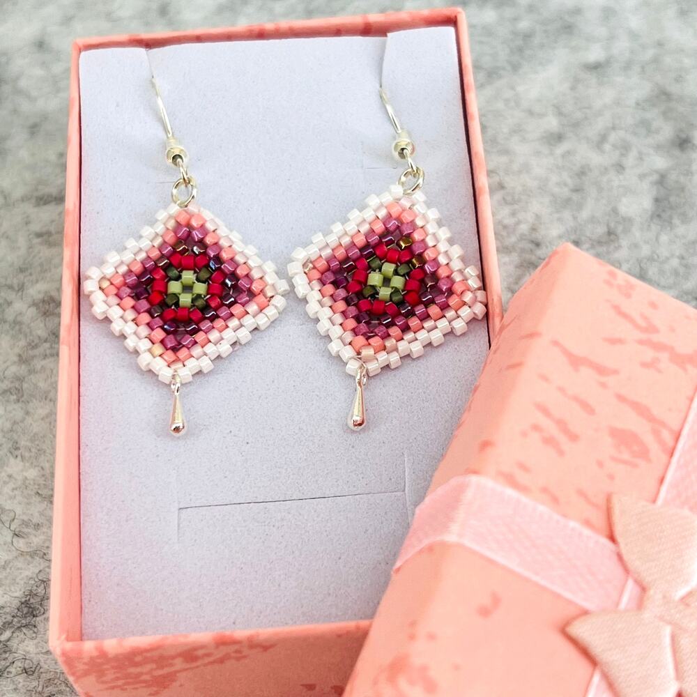 HANDMADE Granny Square Earrings Red Pink Green Silver Tone 1.75'' Drop